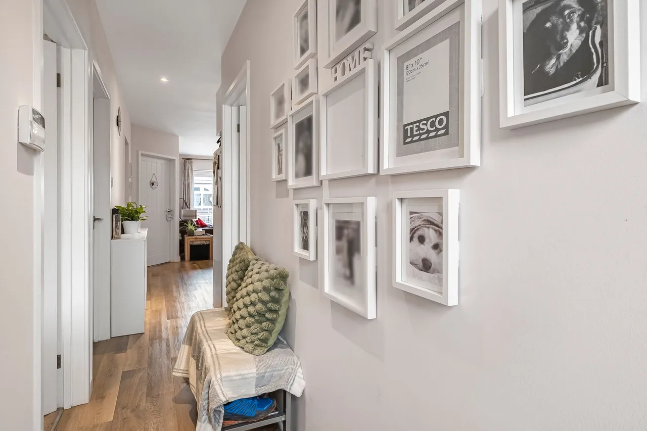 Meadow Road, Ashford, TW15, photo 14
