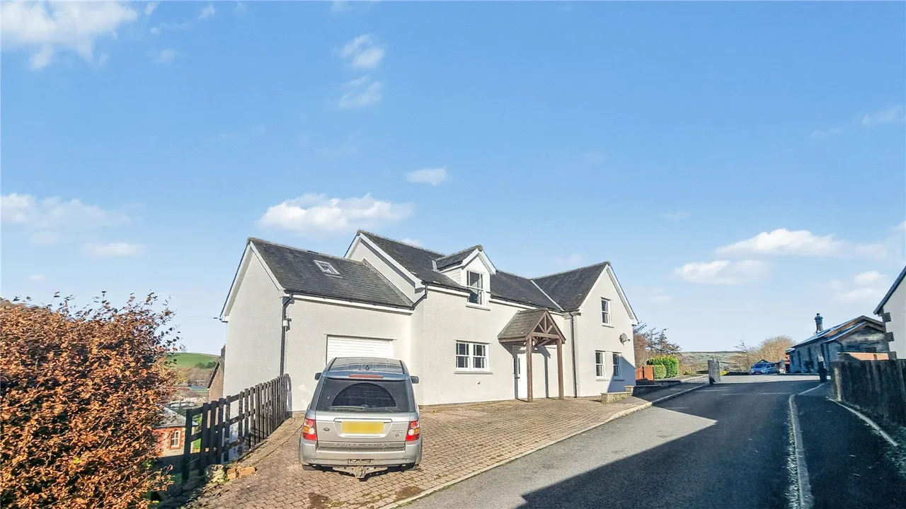 5 bed house for sale — Sennybridge, Brecon, Powys, LD3 8RR