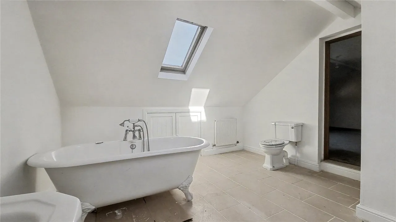 Sennybridge, Brecon, Powys, LD3 8RR, photo 9