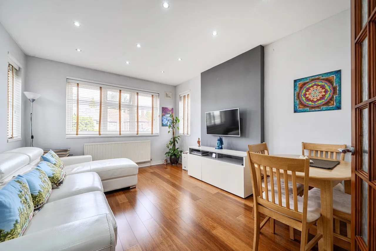 Eastern Avenue, Pinner, HA5, photo 2