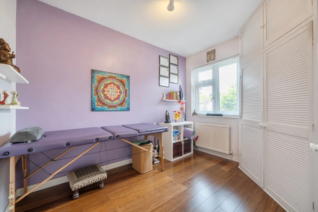 Eastern Avenue, Pinner, HA5, photo 13