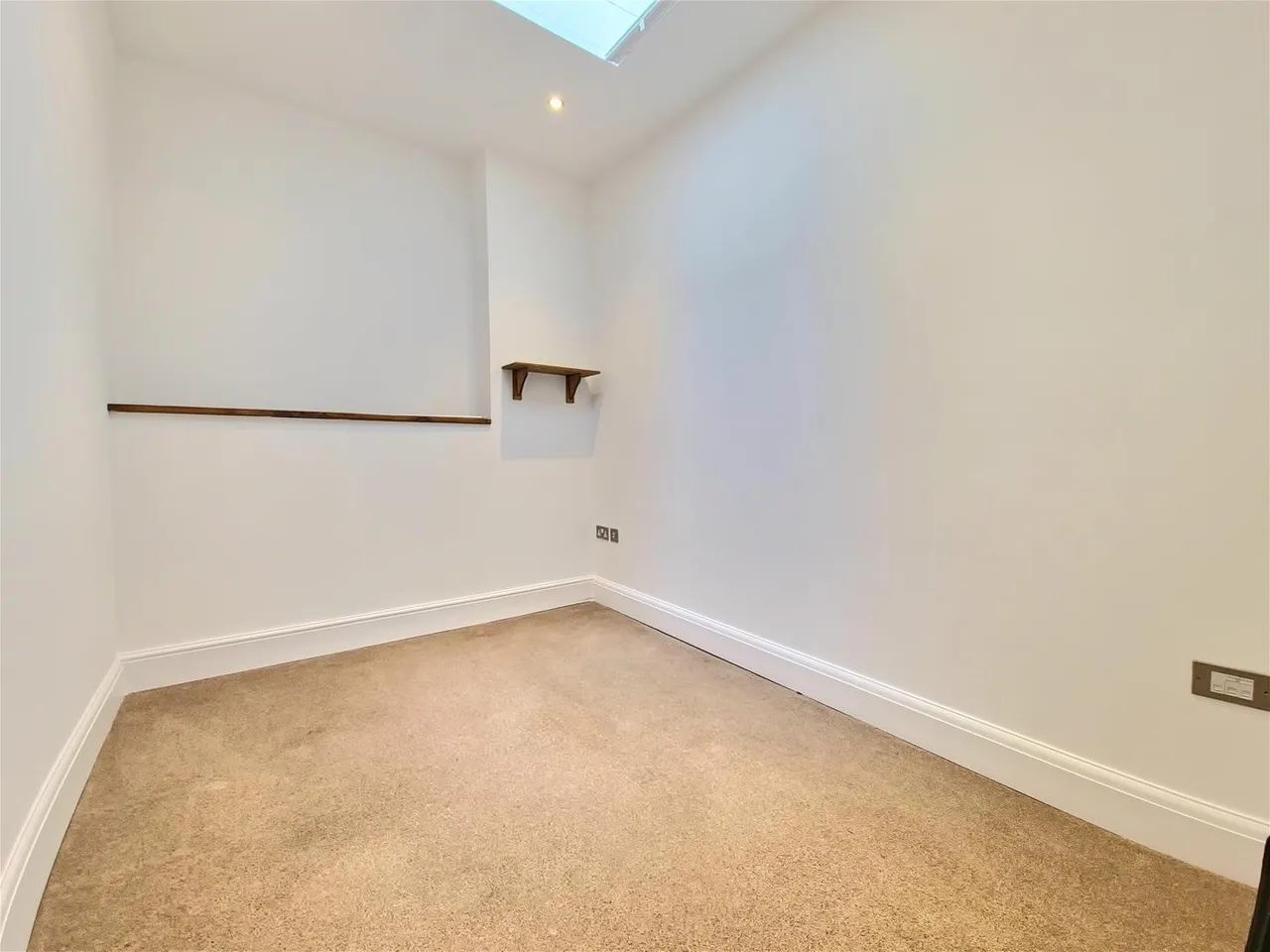 Fort Crescent, Margate, Kent CT9 1HX, photo 11