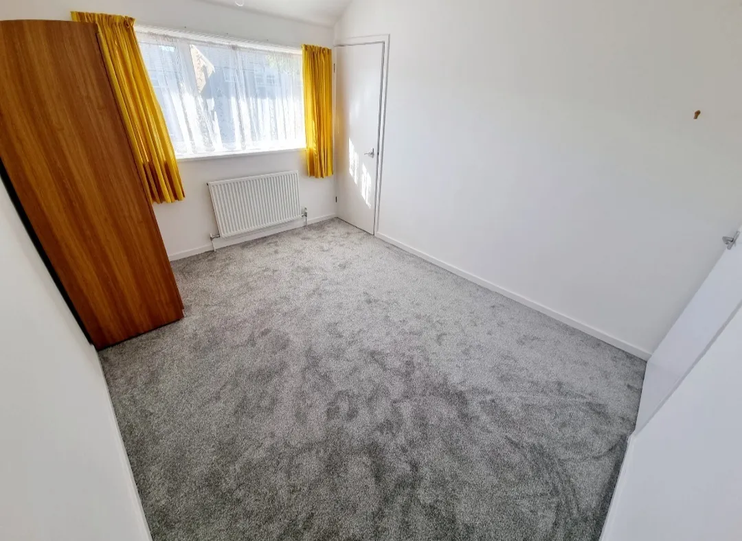 Hydean Way, SG2, photo 12