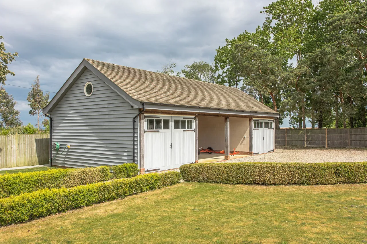 Exceptional Coastal Home in Blakeney, photo 24