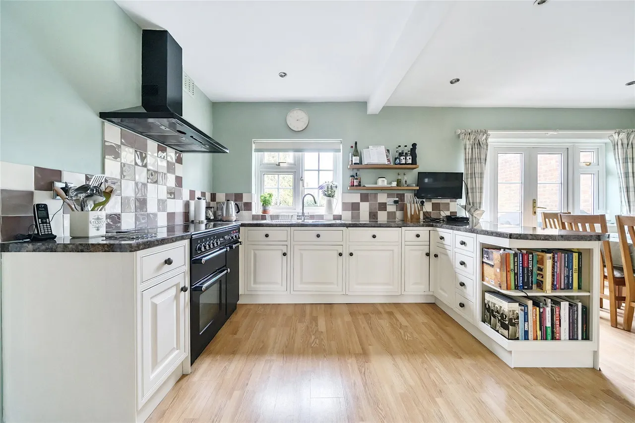 Park Avenue, Orpington, BR6, photo 4