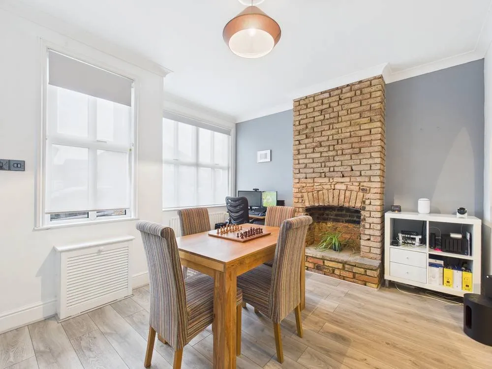 3 bed stanwell road, ashford, surrey,tw15 for sale, Stanwell Road, Ashford, TW15