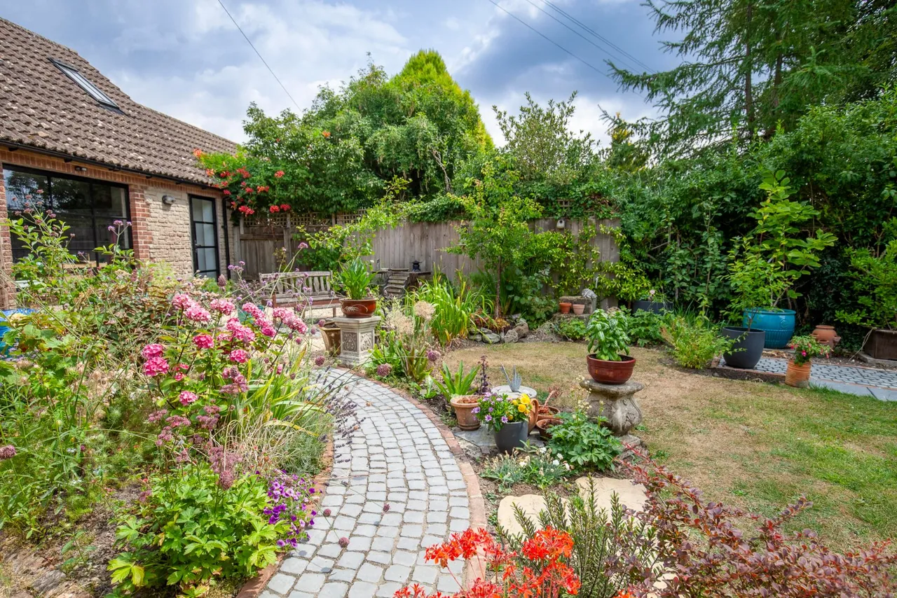 Salisbury Road, Shaftesbury, SP7 8NL, photo 13