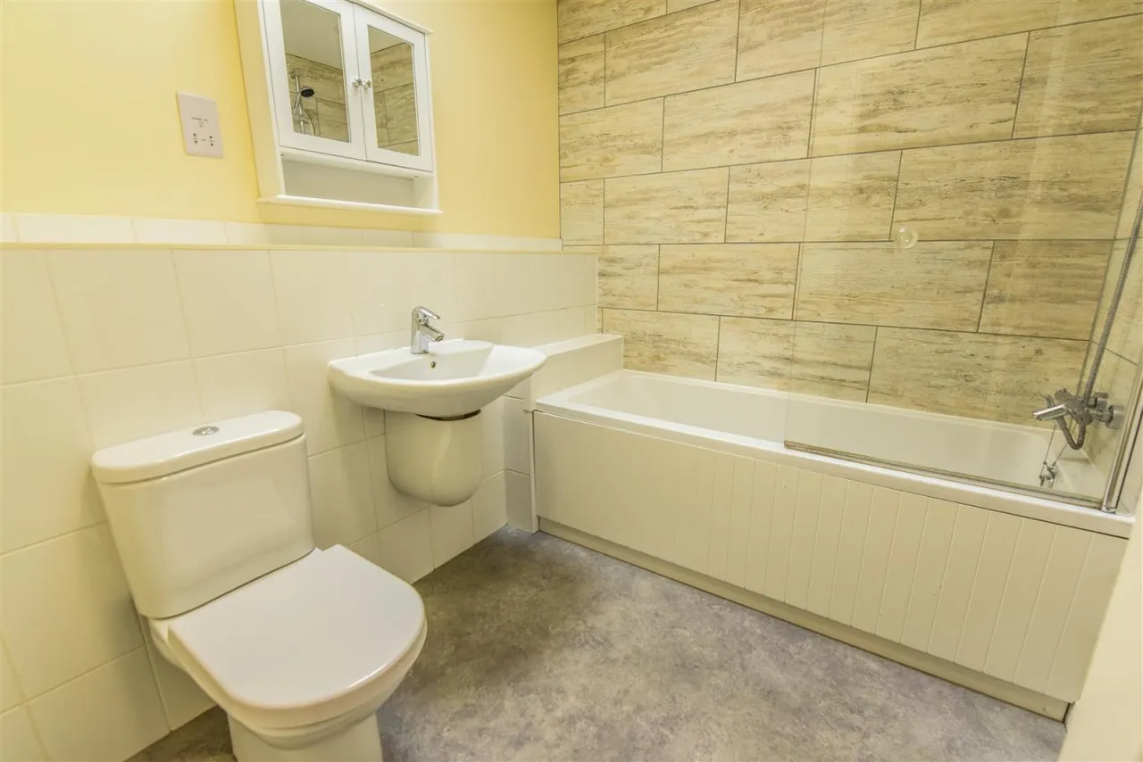 Phelps Mill Close, Dursley, GL11, photo 6