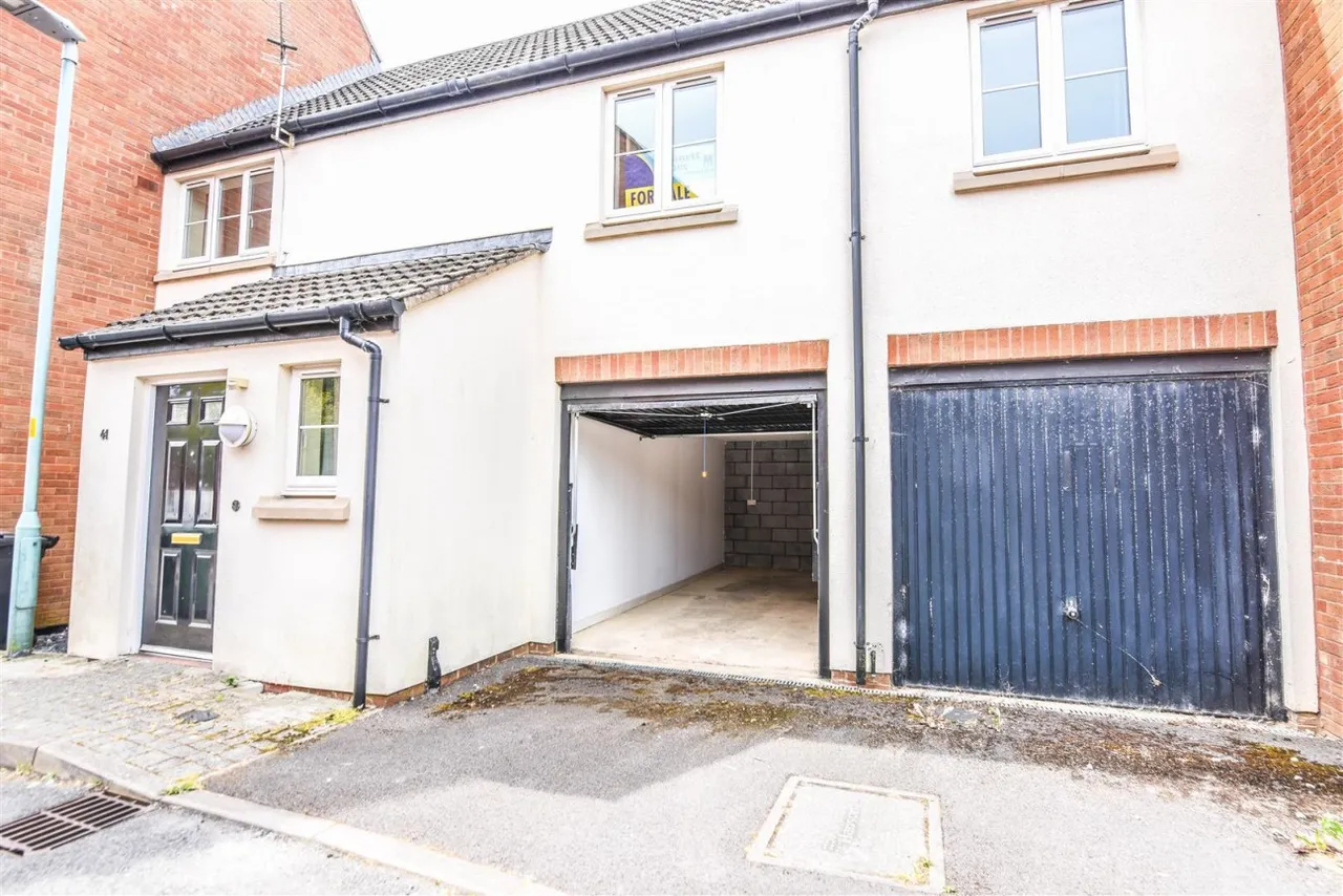 Phelps Mill Close, Dursley, GL11, photo 13