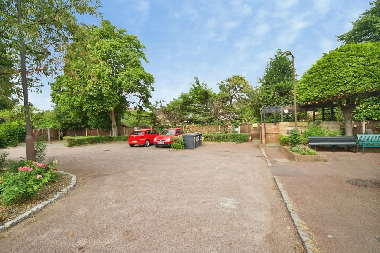 Cambridge Road, LONDON, London, E11, photo 16