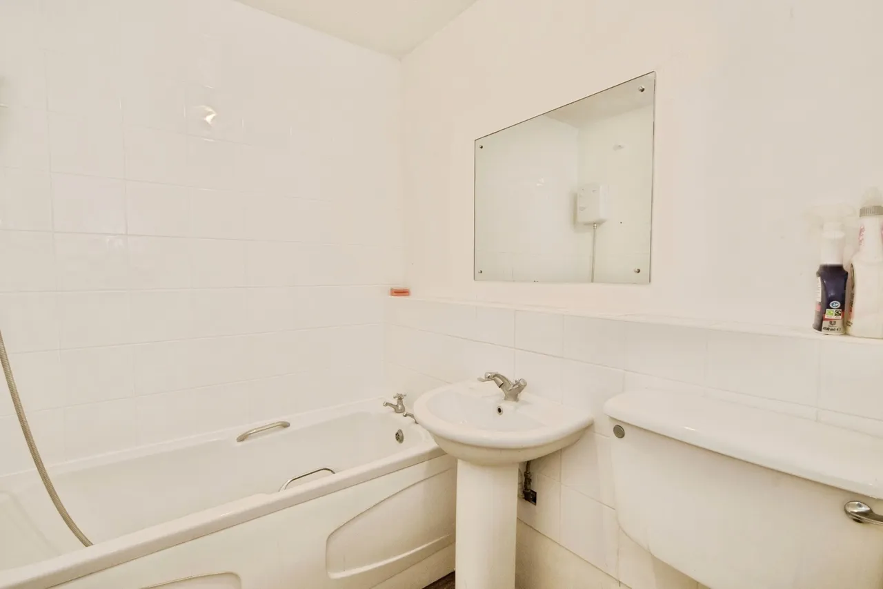Cambridge Road, LONDON, London, E11, photo 11
