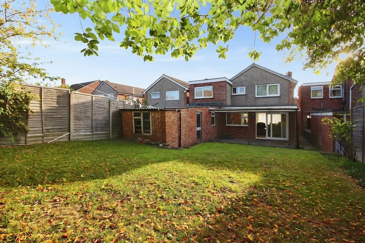 Farmway, Braunstone Town, LE3, photo 3