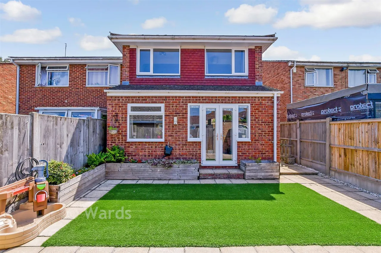 Wrentham Avenue, Herne Bay, CT6, photo 2