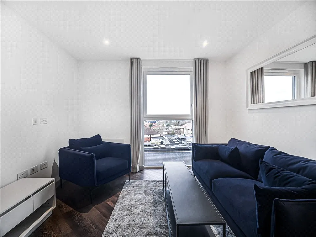 Eden Grove, Staines-upon-Thames, TW18, photo 7