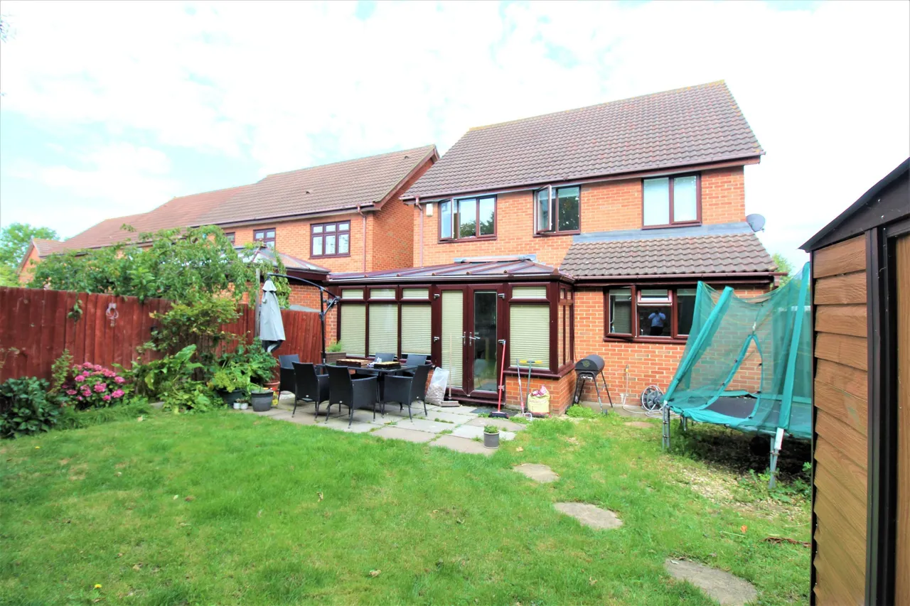 Gilbert Road, Grays, Essex, RM16 6NR, photo 17