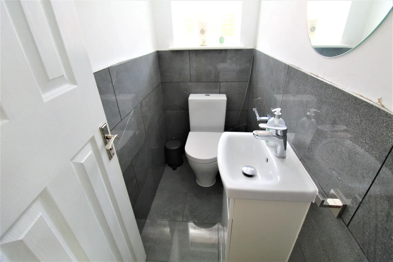 Gilbert Road, Grays, Essex, RM16 6NR, photo 7