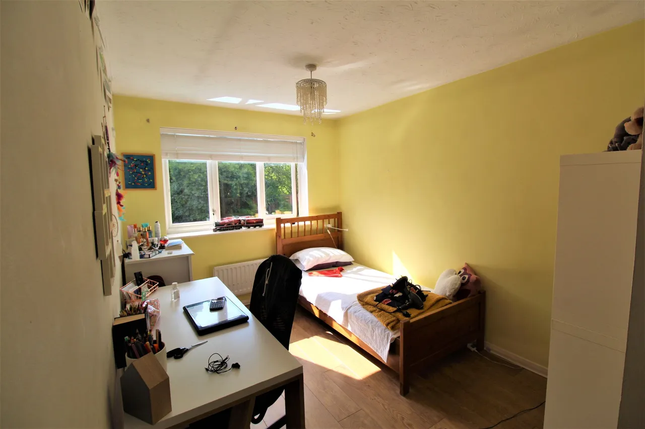 Gilbert Road, Grays, Essex, RM16 6NR, photo 13