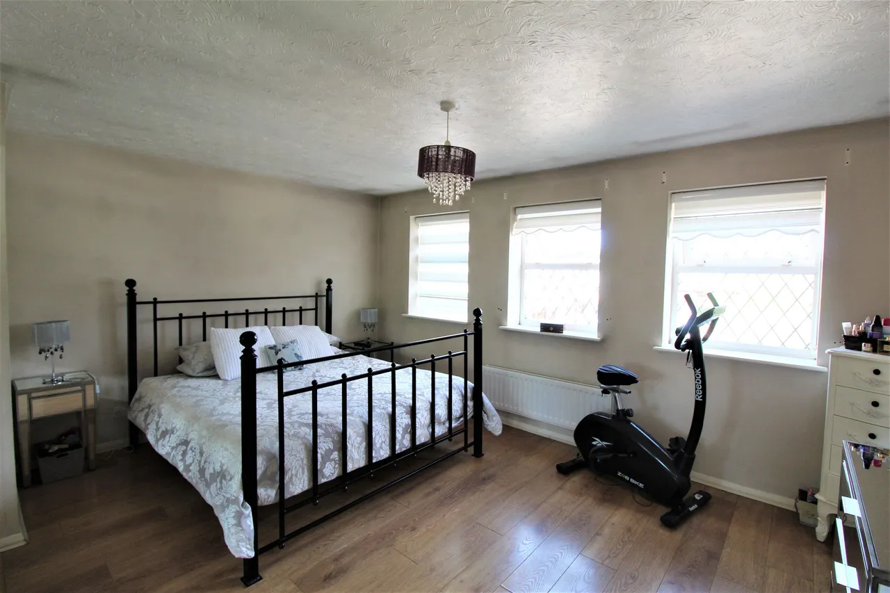 Gilbert Road, Grays, Essex, RM16 6NR, photo 14