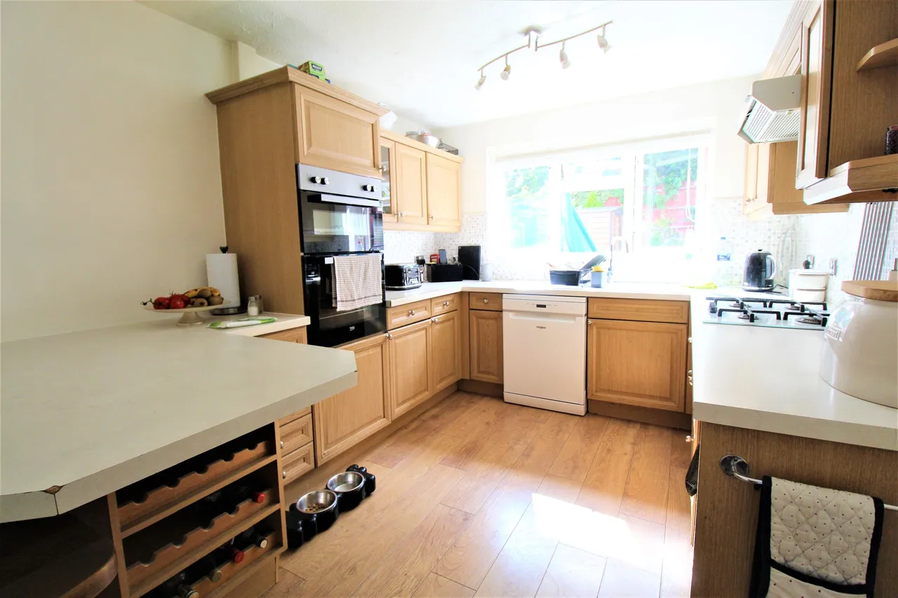 Gilbert Road, Grays, Essex, RM16 6NR, photo 9