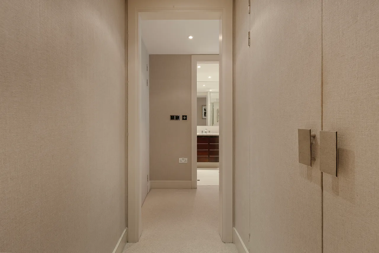 Knightsbridge, London, SW7, photo 11