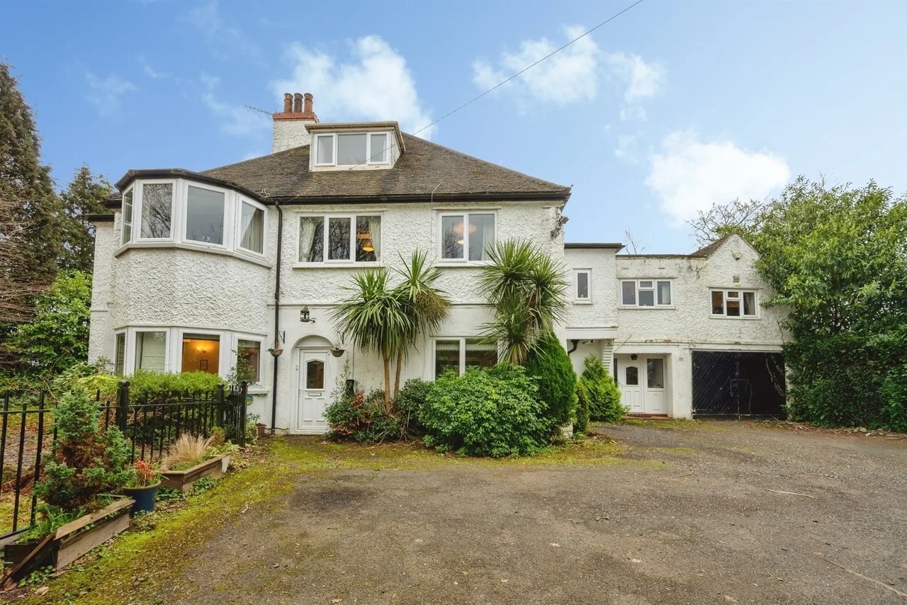 6 bed house for sale — Hillgrove Crescent, Kidderminster
