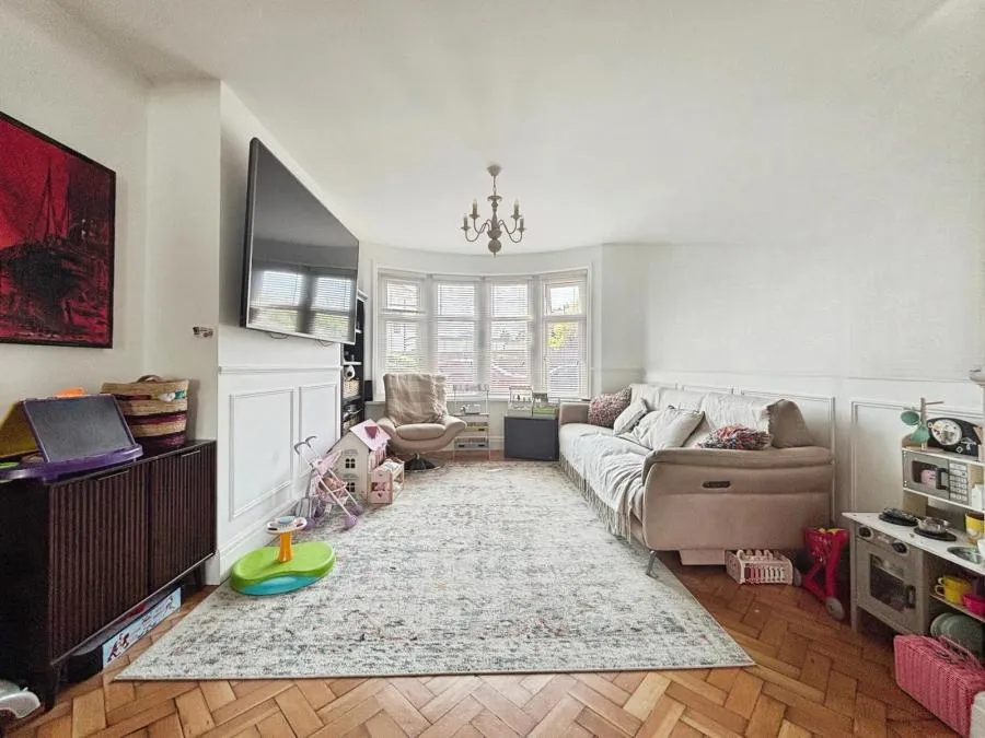 Ton-Yr-Ywen Avenue, Heath, CF14, photo 6