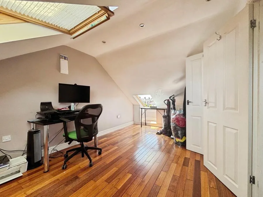 Ton-Yr-Ywen Avenue, Heath, CF14, photo 14
