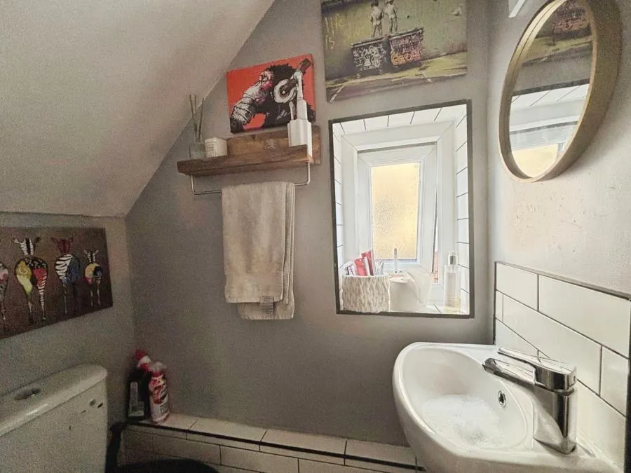 Ton-Yr-Ywen Avenue, Heath, CF14, photo 17