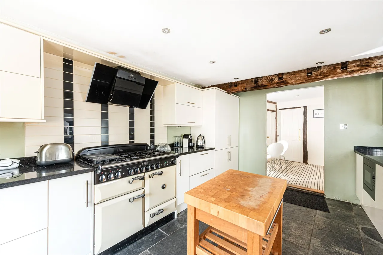 Bedford Street, Woburn, MK17, photo 11