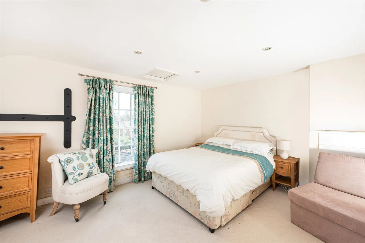 Bedford Street, Woburn, MK17, photo 16