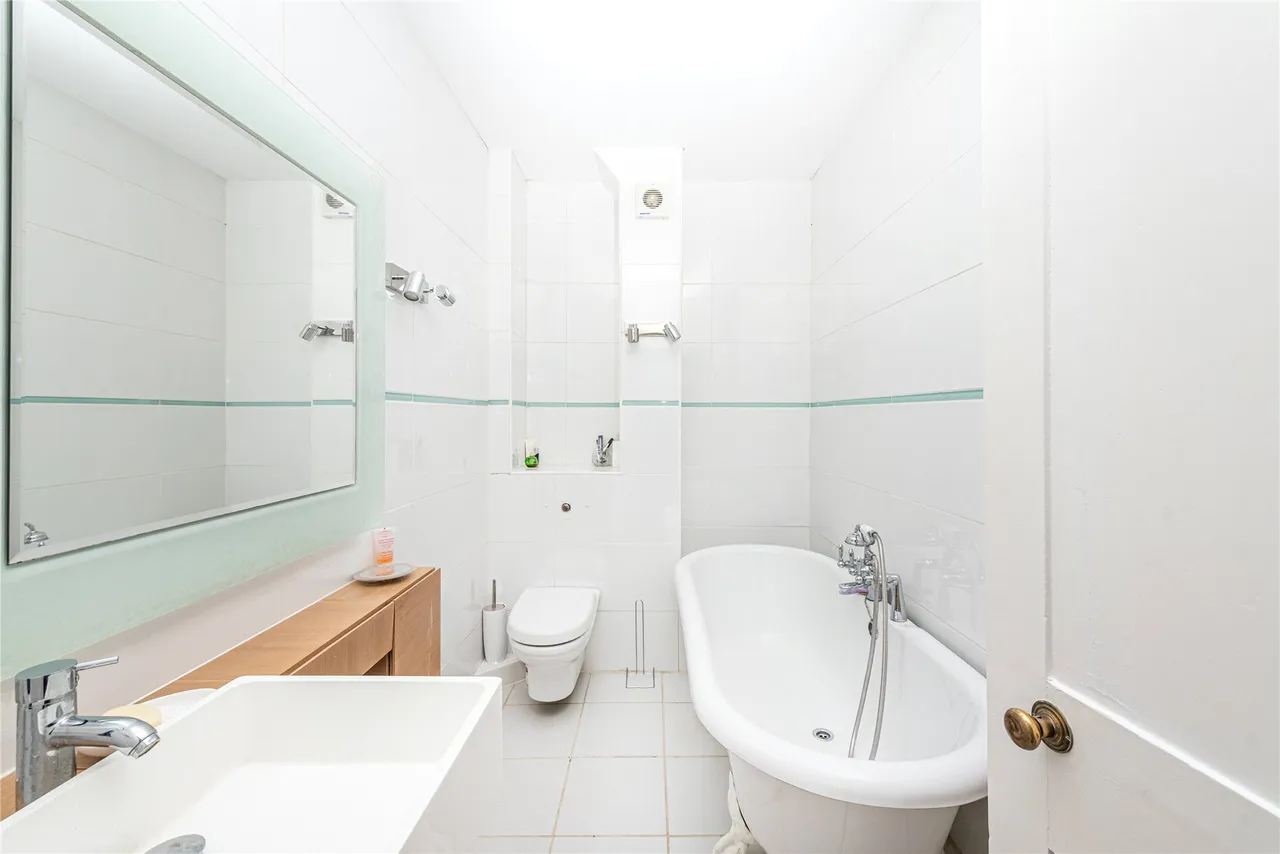 Bedford Street, Woburn, MK17, photo 15