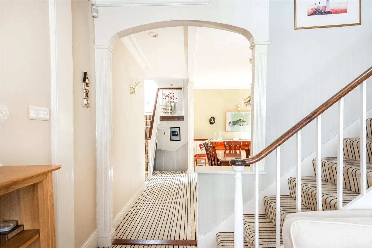 Bedford Street, Woburn, MK17, photo 2