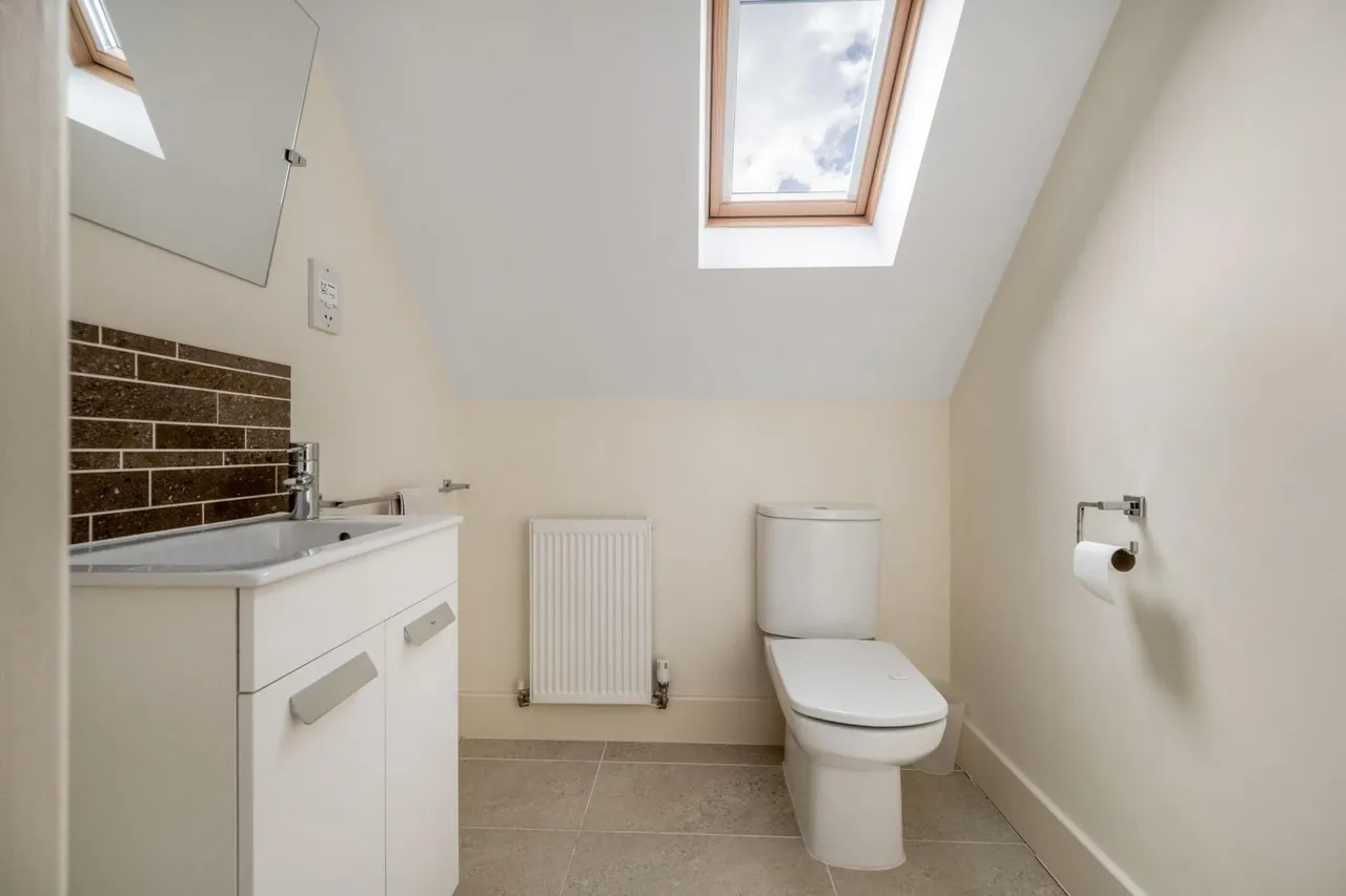 Main Street, Greetham, LE15, photo 13