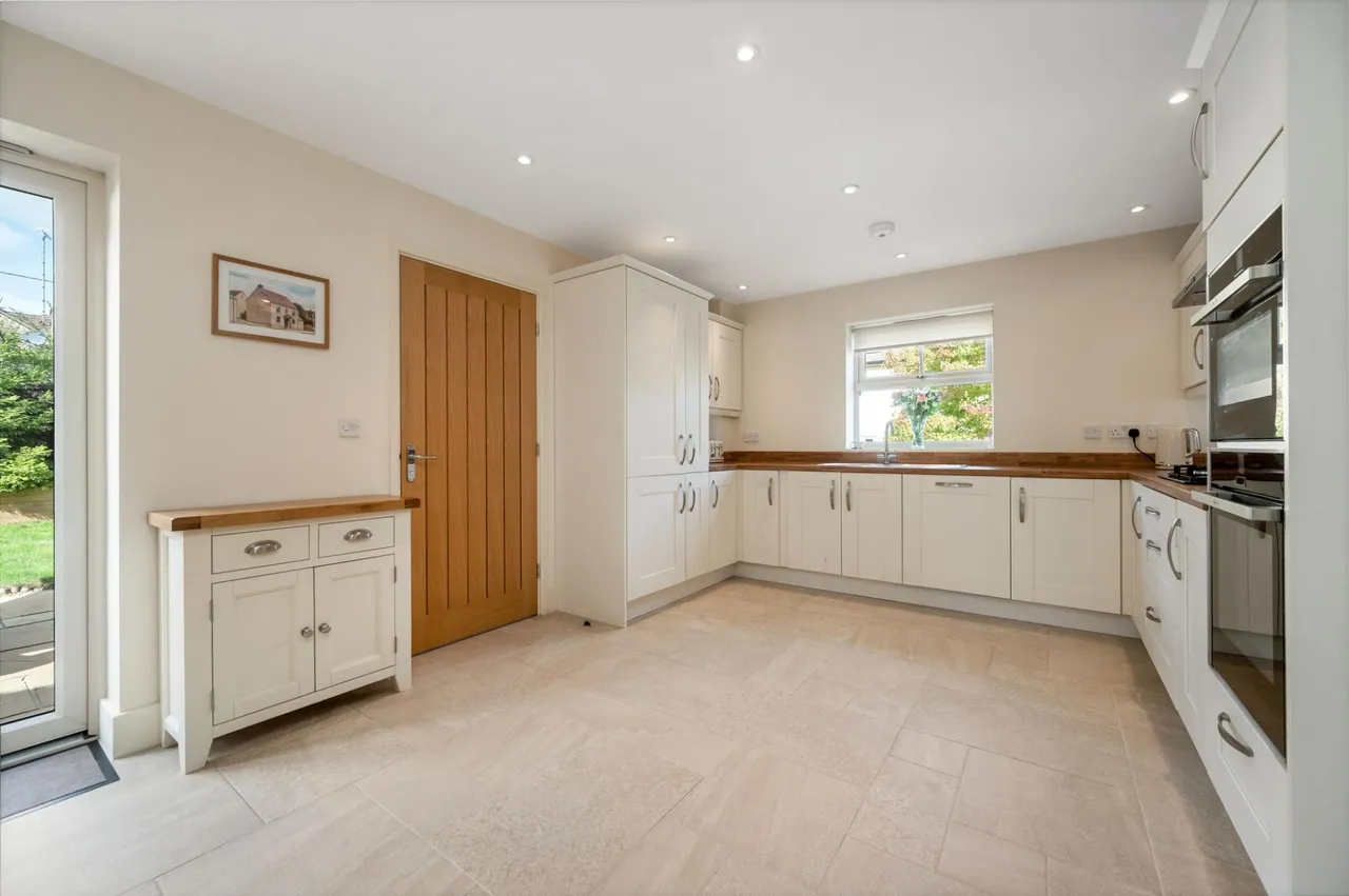 Main Street, Greetham, LE15, photo 4