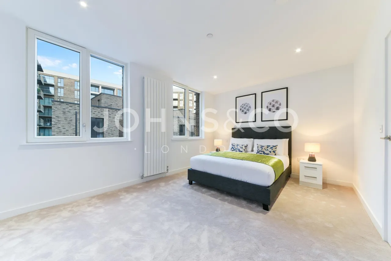 Schooner Road, Royal Wharf, E16, photo 7