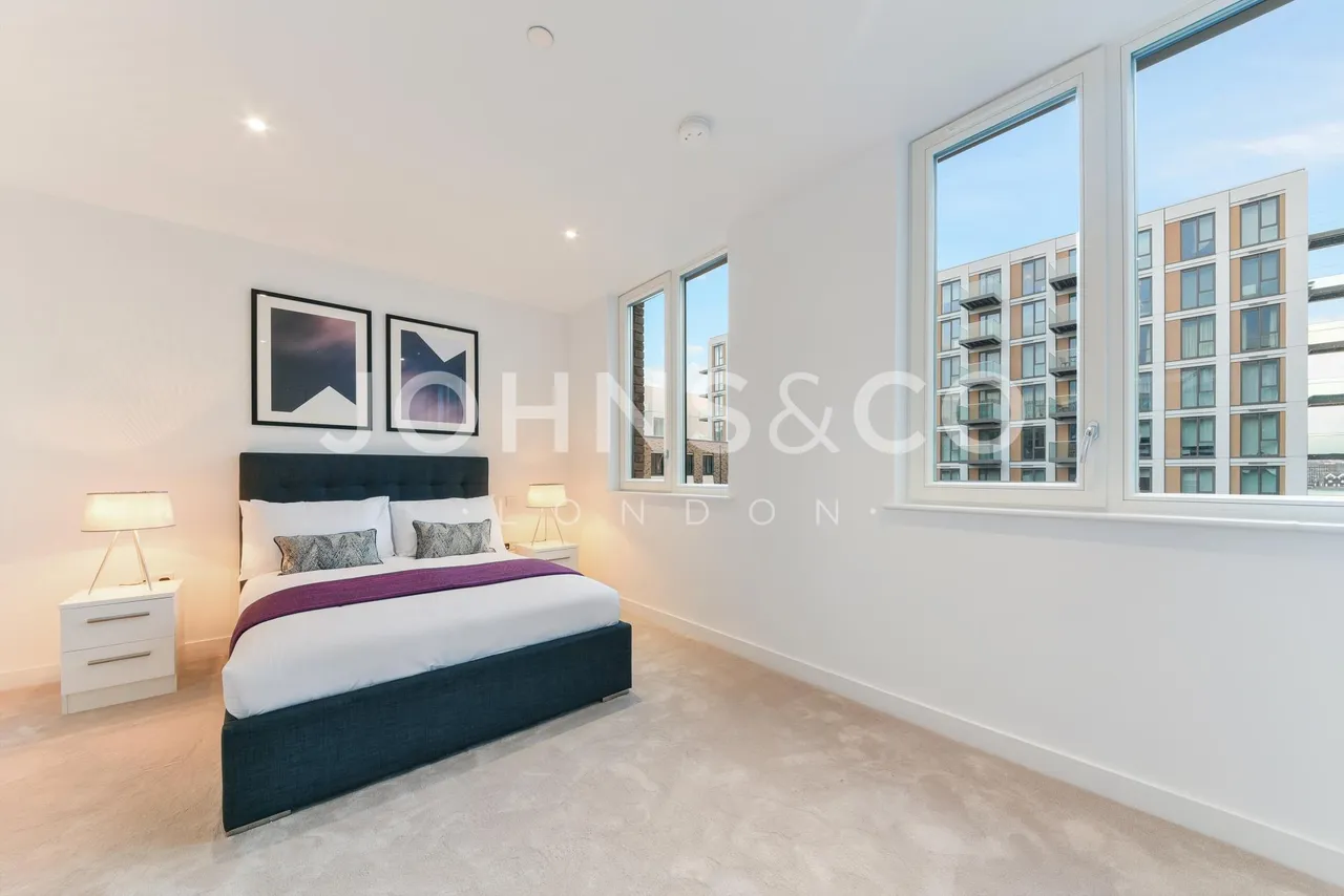 Schooner Road, Royal Wharf, E16, photo 6