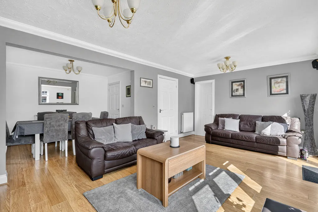 School Lane, Addlestone KT15 1TA, photo 5