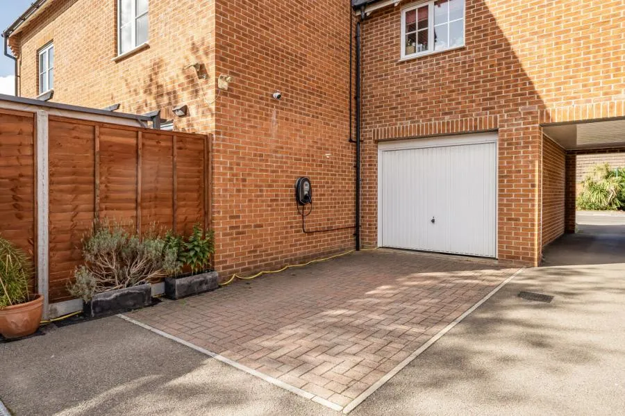 Urquhart Road, Thatcham, RG19, photo 20