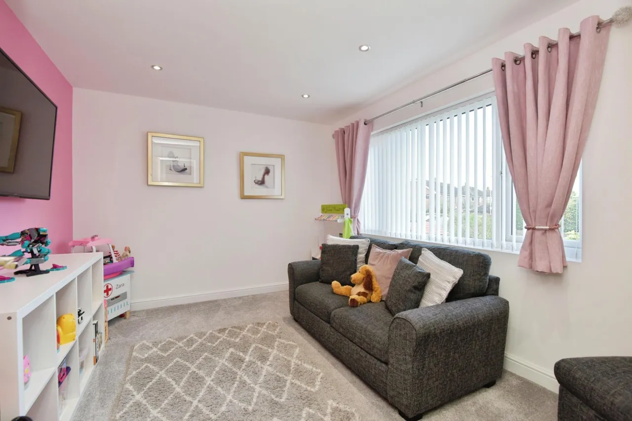 Cellarhead Road, Werrington, ST9, photo 22