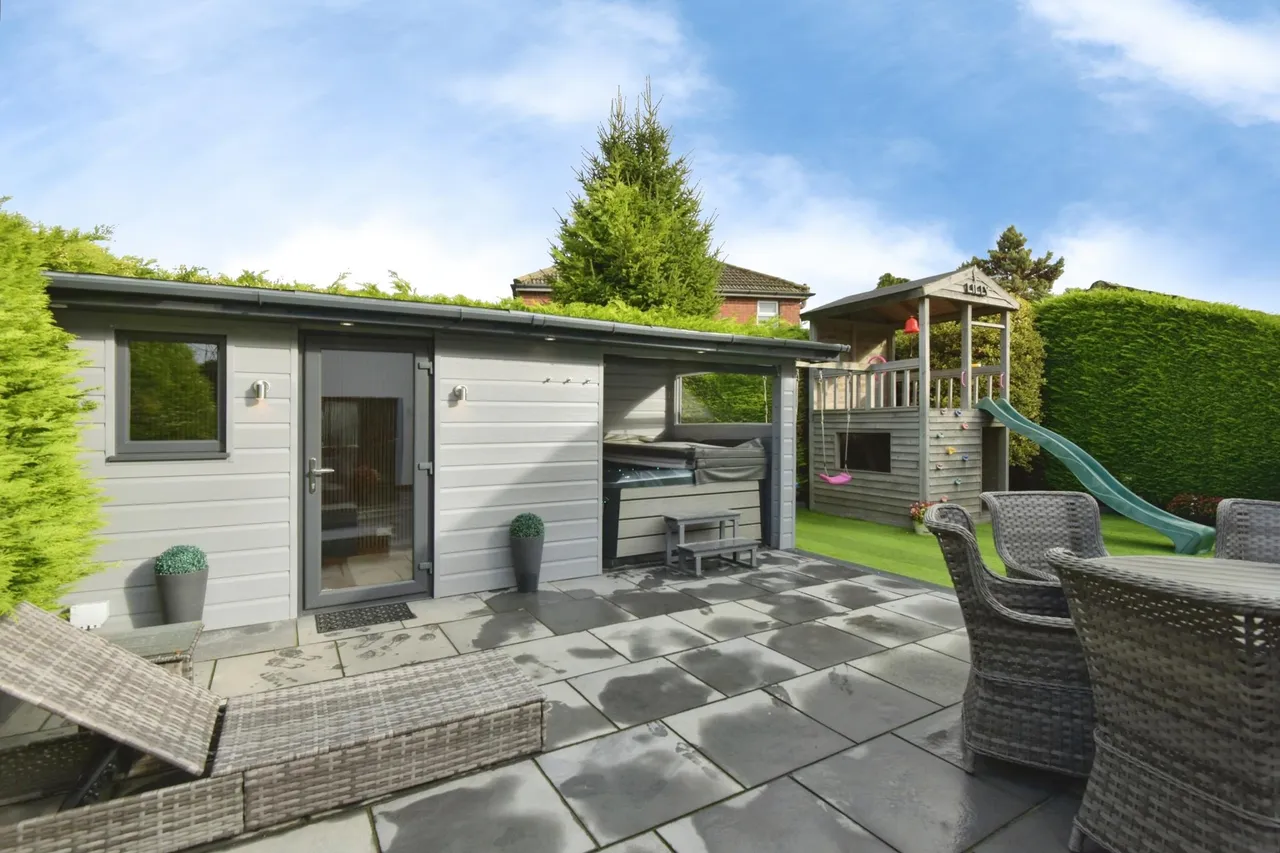 Cellarhead Road, Werrington, ST9, photo 30