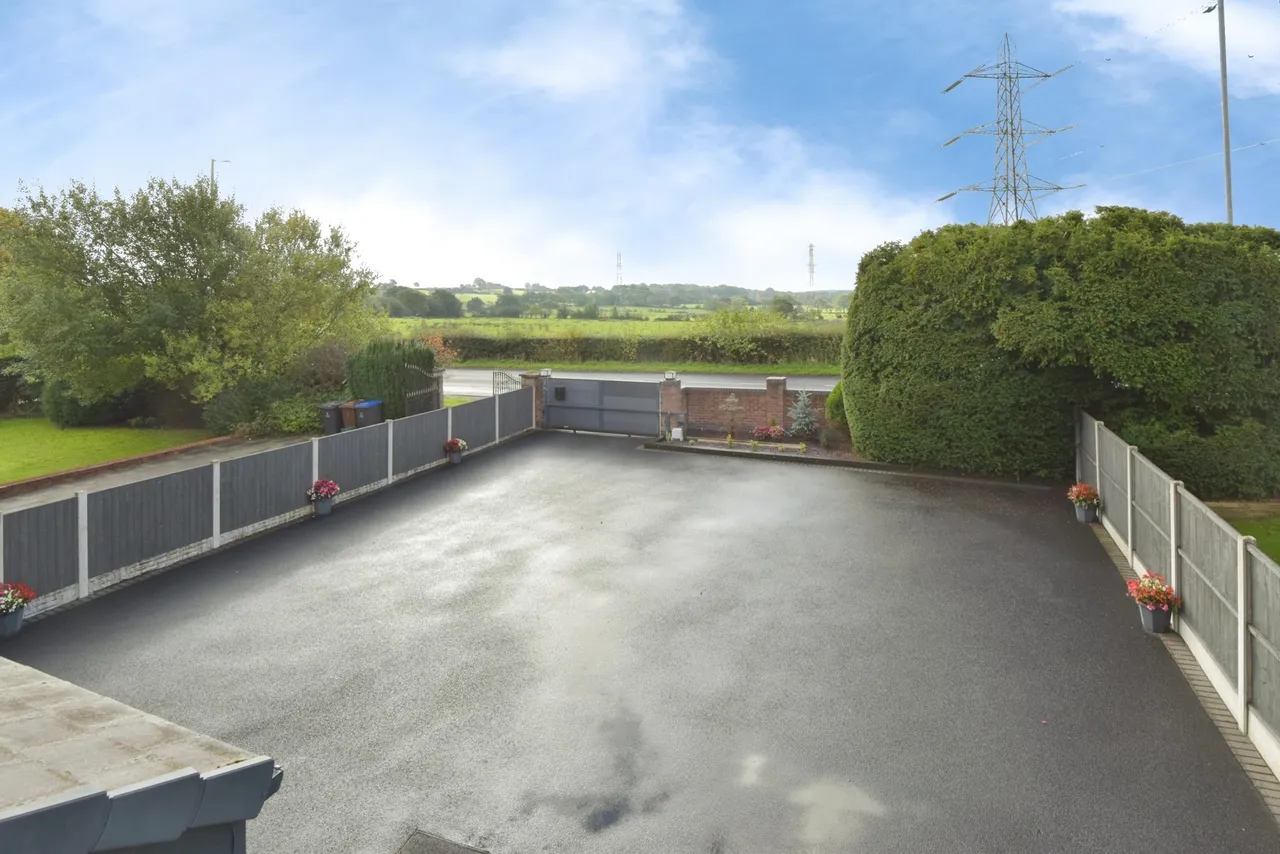 Cellarhead Road, Werrington, ST9, photo 2