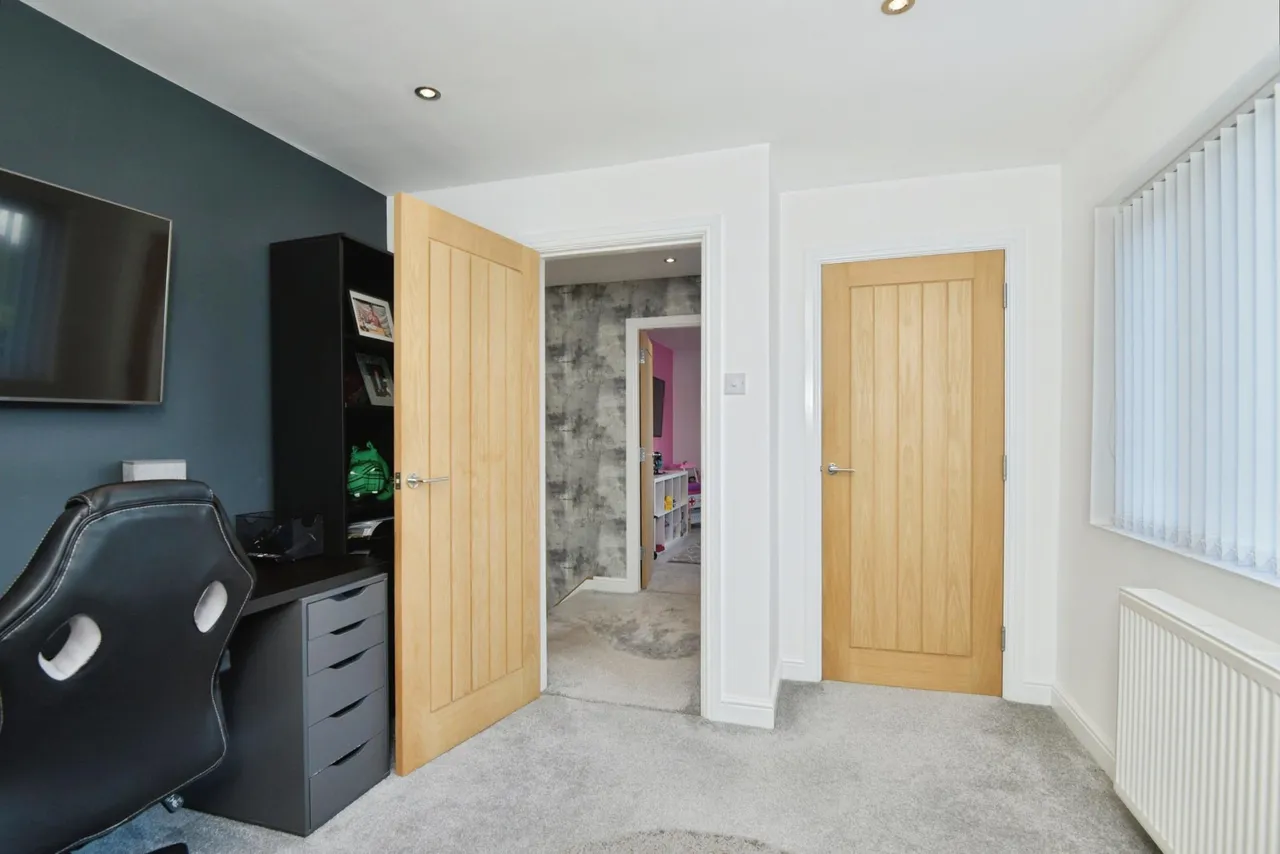 Cellarhead Road, Werrington, ST9, photo 25