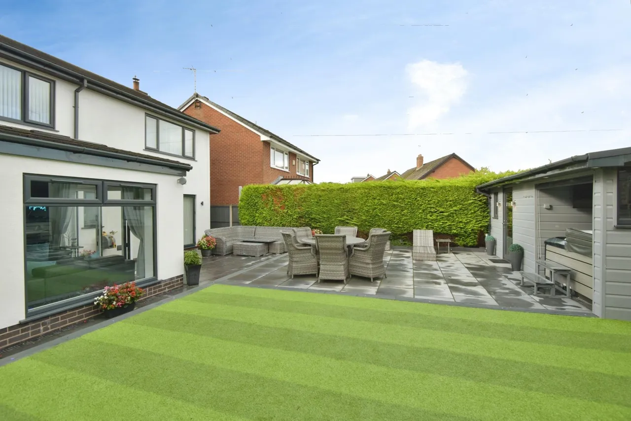 Cellarhead Road, Werrington, ST9, photo 35
