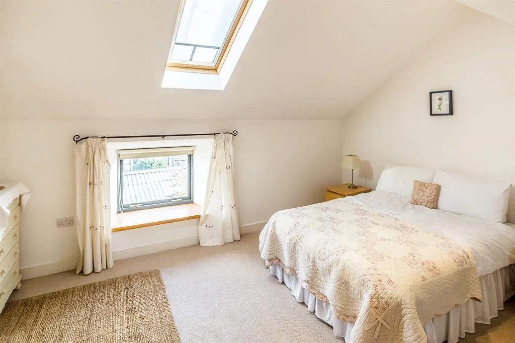 East Street, Lindley, HD3, photo 7