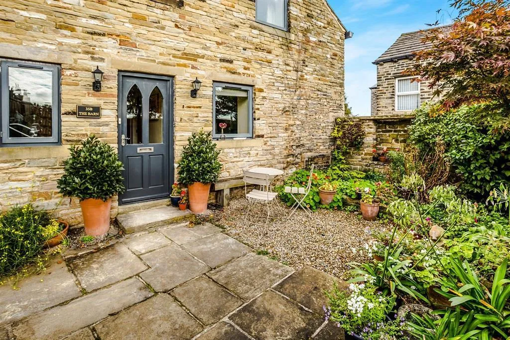 East Street, Lindley, HD3, photo 12