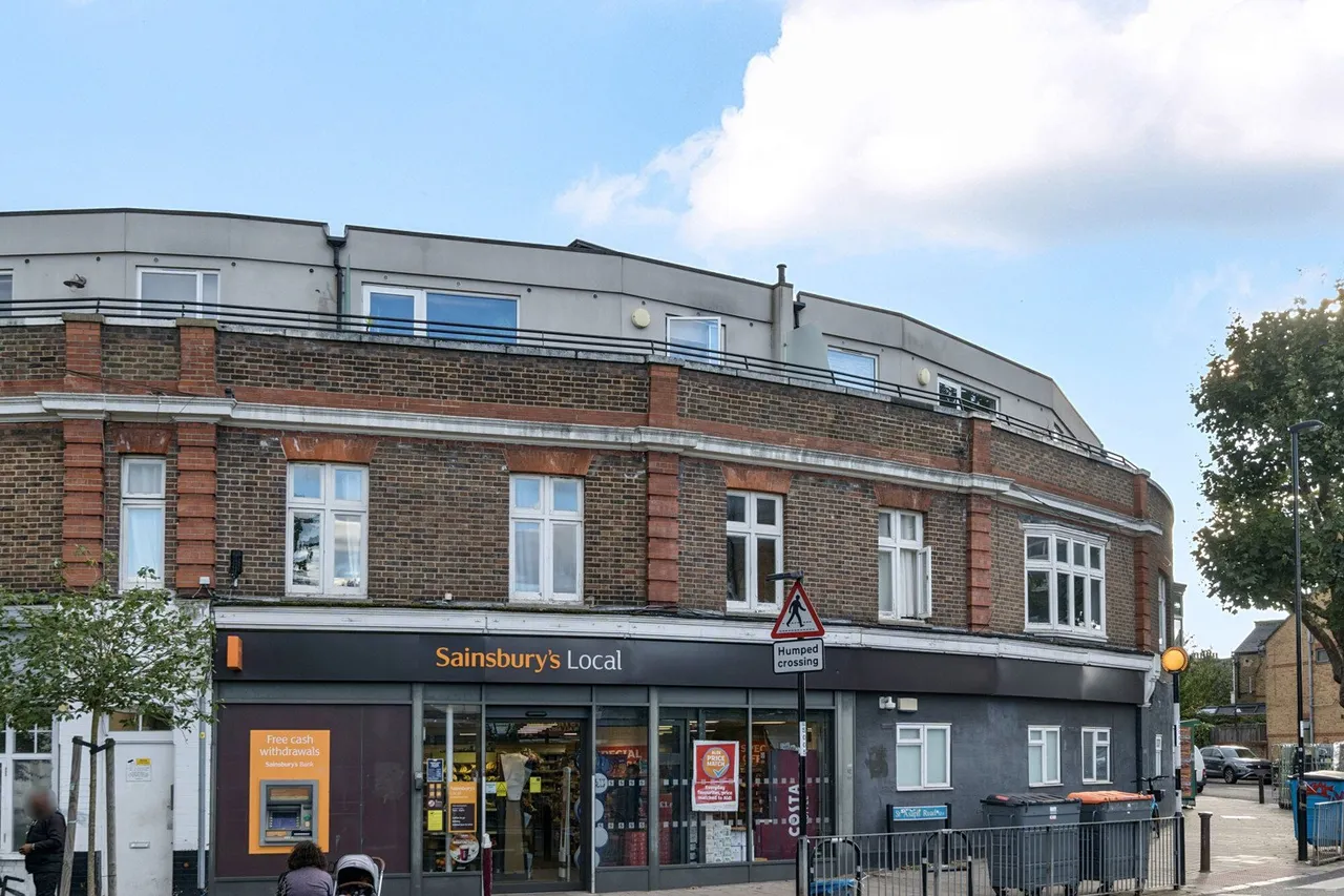 Mantle Road, SE4, photo 17