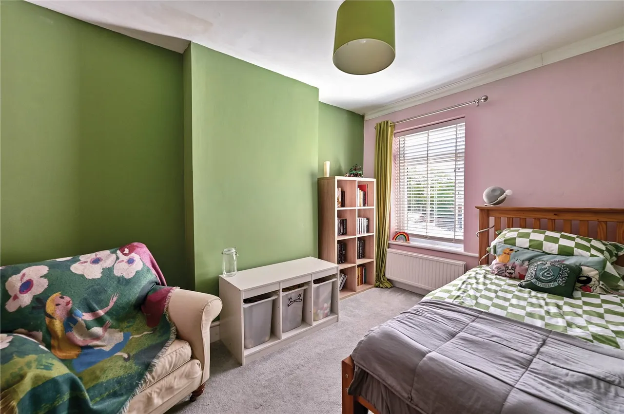 Ash Hill Road, Ash, Guildford, Surrey, GU12 5DN, photo 11