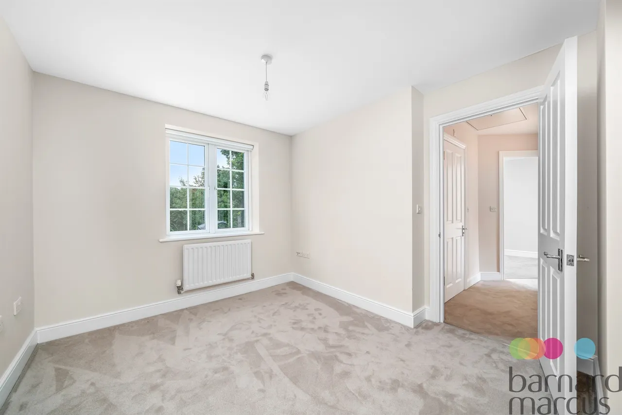 Amber Close, County Gate, EN5, photo 7