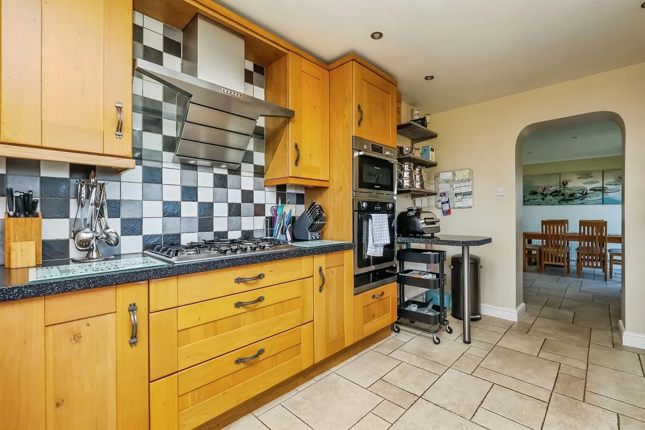 Old Chapel Lane, Underwood, NG16, photo 14