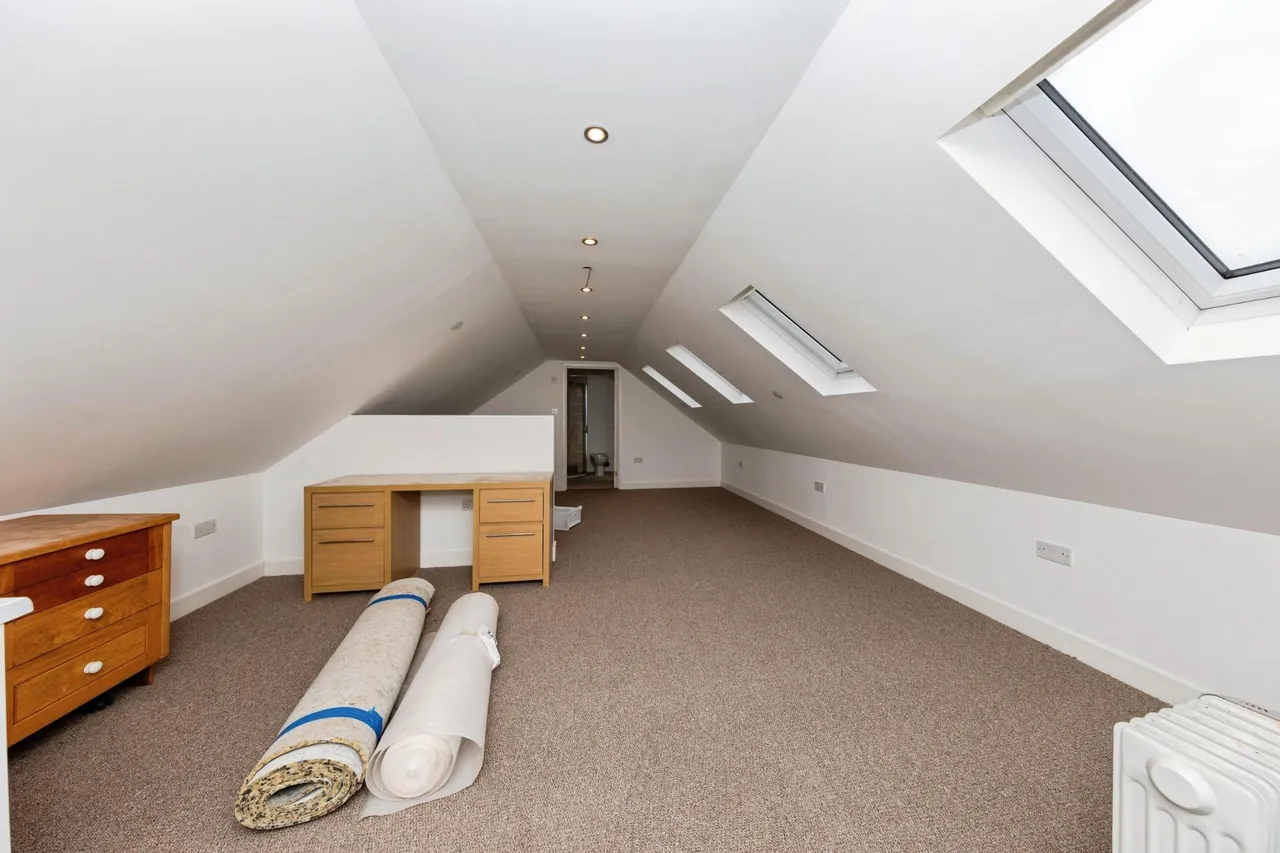 Broadlay, Ferryside, SA17, photo 17